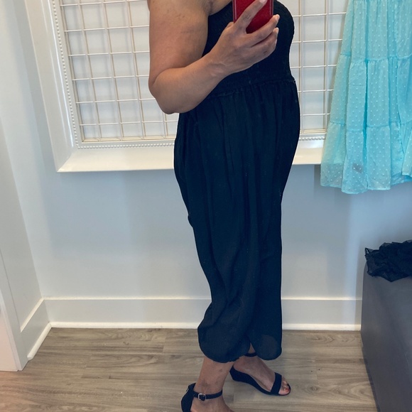 Torrid Crop Gauze Smocked Strapless Beach Jumpsuit, Black, Size 0 (10-12… - Picture 4 of 8